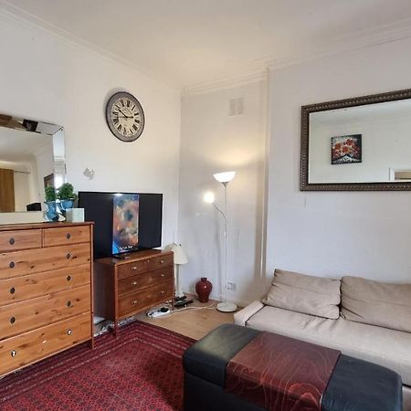 Extra Large One Bedroom Flat With Parking ロンドン エクステリア 写真