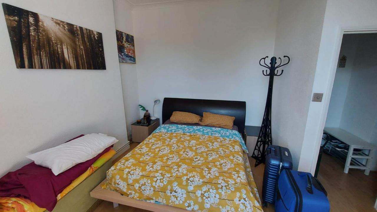 Extra Large One Bedroom Flat With Parking ロンドン エクステリア 写真