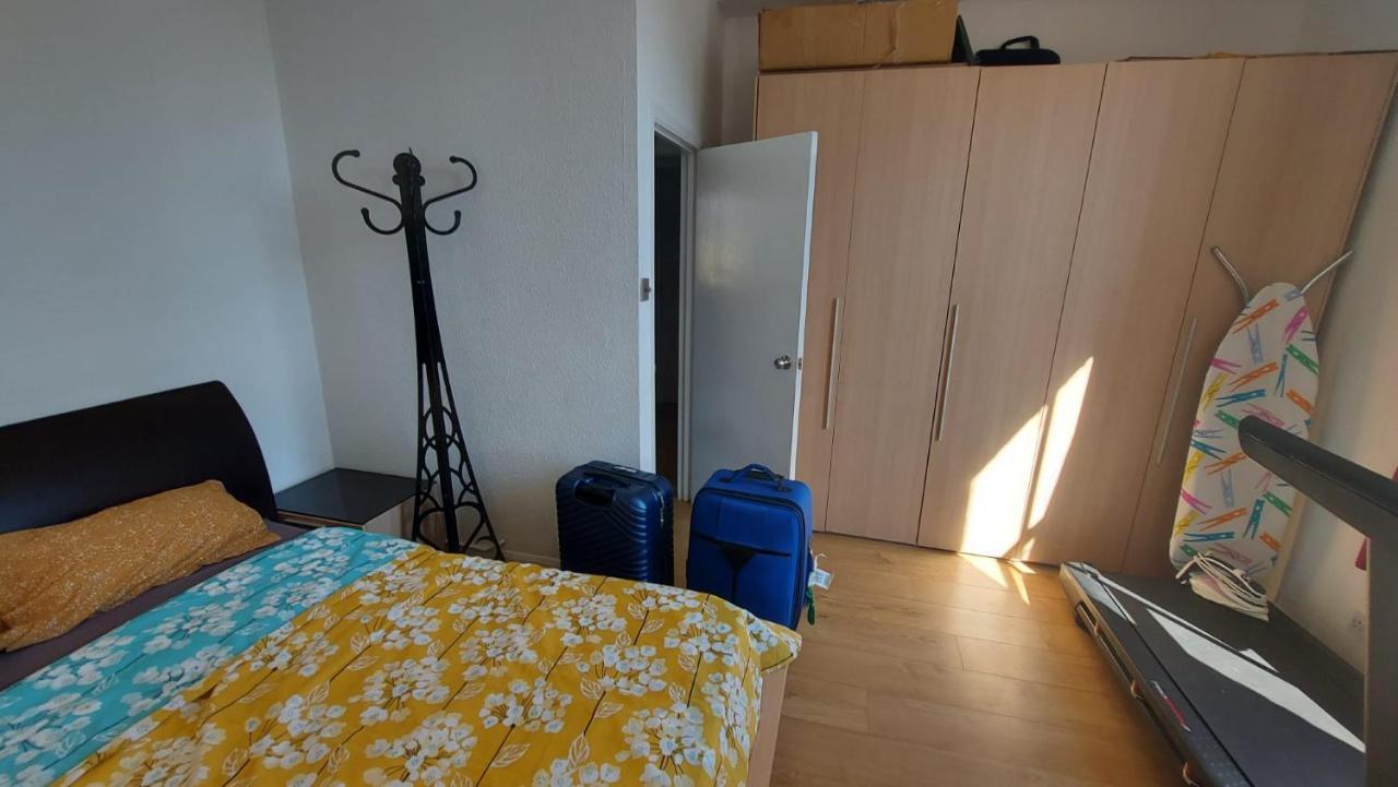 Extra Large One Bedroom Flat With Parking ロンドン エクステリア 写真