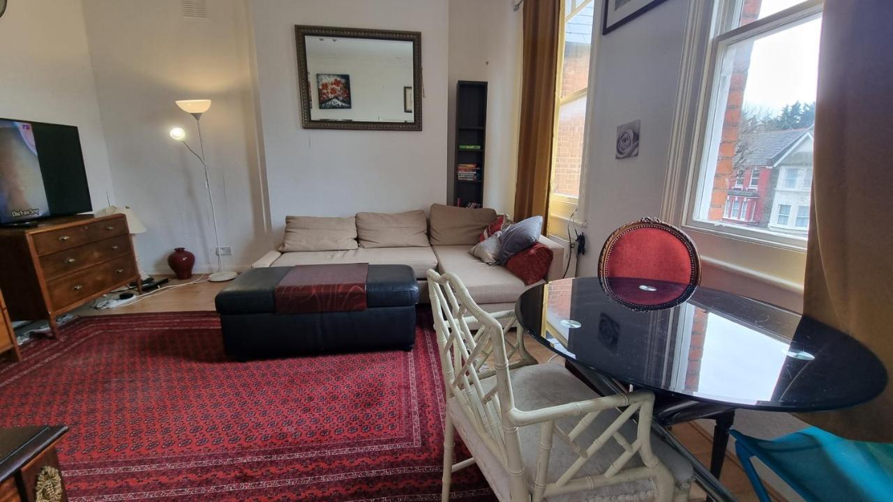 Extra Large One Bedroom Flat With Parking ロンドン エクステリア 写真