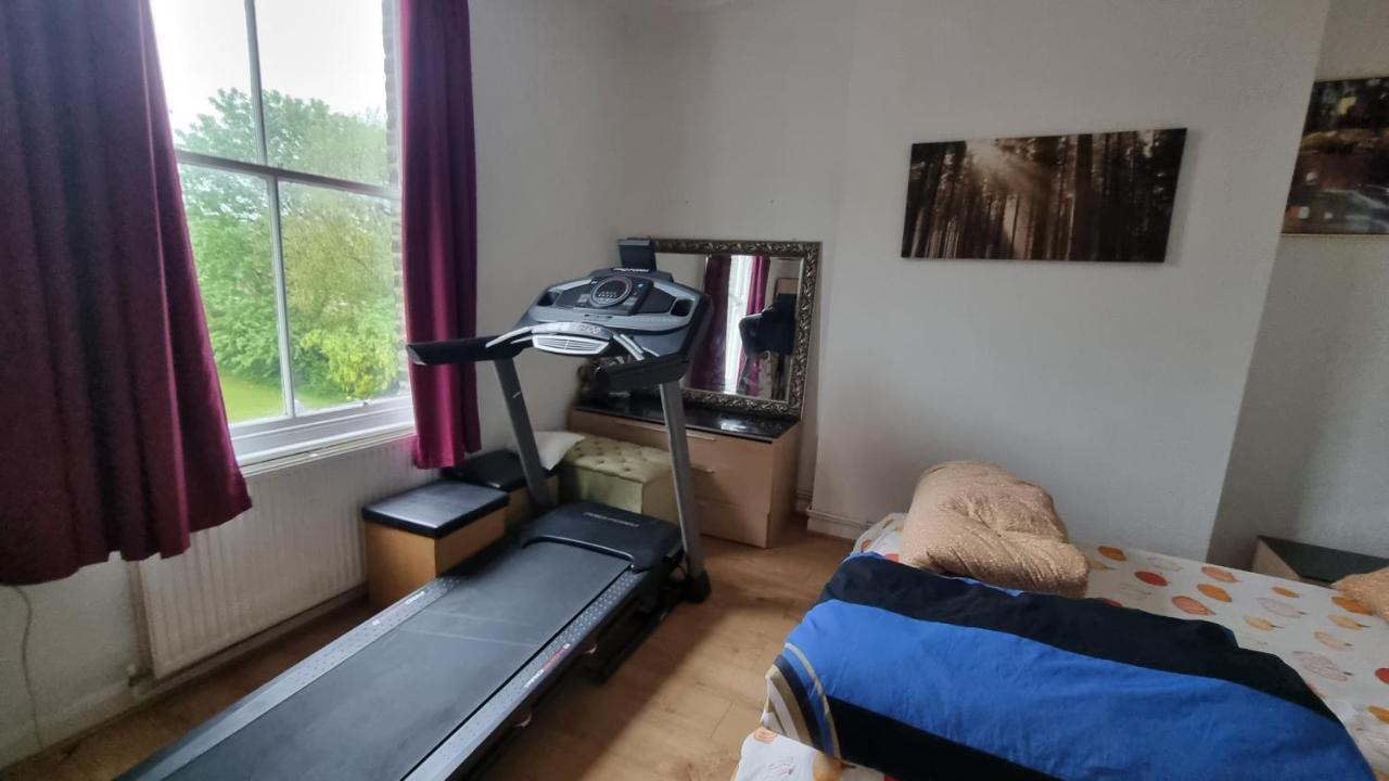 Extra Large One Bedroom Flat With Parking ロンドン エクステリア 写真